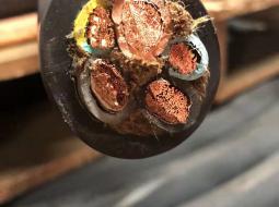 关于电缆终端头外绝缘有哪些要求？